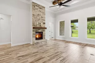 3711 Tremont Ln, Granbury, TX 76049 - Photo 8