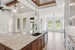 3711 Tremont Ln, Granbury, TX 76049 - Photo 14