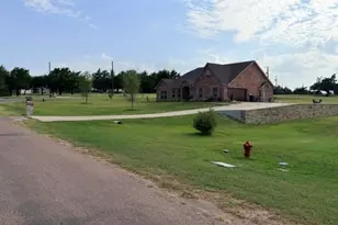 508 Lopez Dr, Sherman, TX 75090 - Photo 6