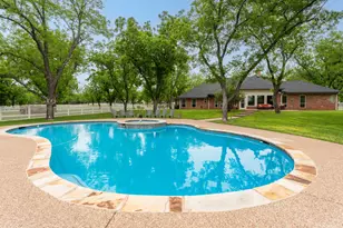 10008 Flight Plan Dr, Granbury, TX 76049 - Photo 32