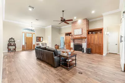 10008 Flight Plan Drive, Granbury, TX 76049 - Photo 6