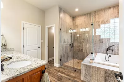 10008 Flight Plan Drive, Granbury, TX 76049 - Photo 22