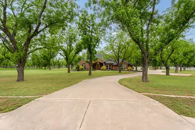10008 Flight Plan Drive, Granbury, TX 76049 - Photo 38