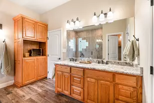10008 Flight Plan Dr, Granbury, TX 76049 - Photo 24