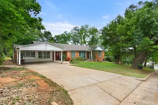 2834 Curtis Dr, Tyler, TX 75701 - Photo 2