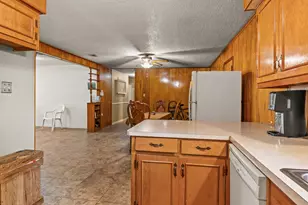 309 Henderson St, Mt Pleasant, TX 75455 - Photo 8