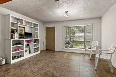 309 Henderson Street, Mt Pleasant, TX 75455 - Photo 6