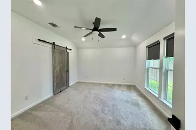 1134 Vintage Avenue, Gainesville, TX 76240 - Photo 10