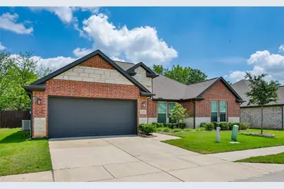 1134 Vintage Avenue, Gainesville, TX 76240 - Photo 2