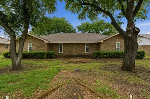 1729 Jenkins Ln, Glenn Heights, TX 75154 - Photo 1