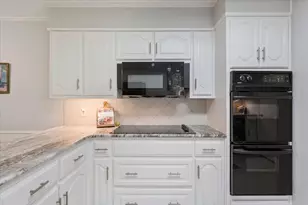 9920 Sandalwood Dr, Woodway, TX 76712 - Photo 20