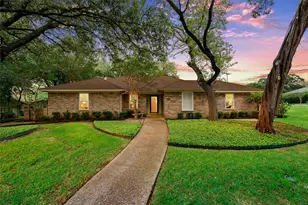 9920 Sandalwood Dr, Woodway, TX 76712 - Photo 2