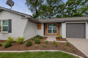 6323 Harmony Ln, Dallas, TX 75241 - Photo 2