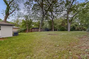 6323 Harmony Ln, Dallas, TX 75241 - Photo 20