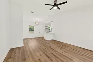 6323 Harmony Ln, Dallas, TX 75241 - Photo 4