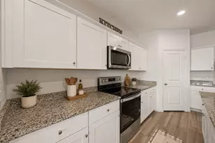 8 Glen Crossings Rd, Edgecliff Village, TX 76134 - Photo 18