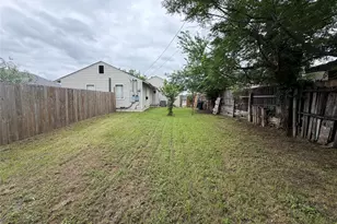 2125 Grayson Ave, Fort Worth, TX 76106 - Photo 12
