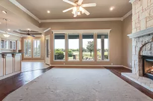 9520 Nutcracker Ct, Granbury, TX 76049 - Photo 10