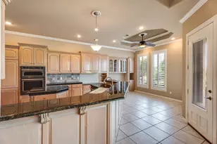 9520 Nutcracker Ct, Granbury, TX 76049 - Photo 14