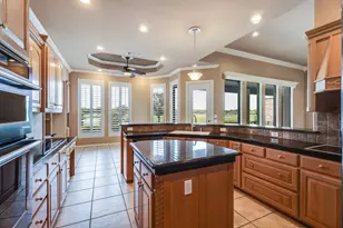 9520 Nutcracker Ct, Granbury, TX 76049 - Photo 18