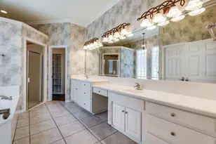 9520 Nutcracker Ct, Granbury, TX 76049 - Photo 22
