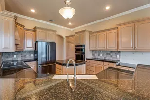 9520 Nutcracker Ct, Granbury, TX 76049 - Photo 14