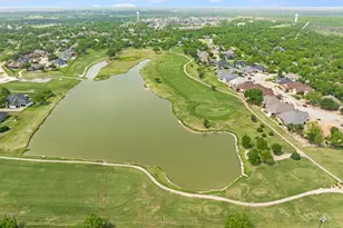 9520 Nutcracker Ct, Granbury, TX 76049 - Photo 36