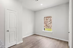 6356 Emerald Tree Ln, Dallas, TX 75241 - Photo 12