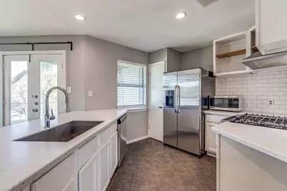 630 W Canty Street #B6, Dallas, TX 75208 - Photo 10