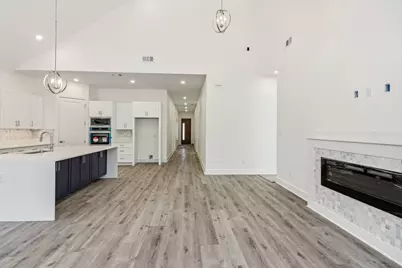 1611 Oak Street, McKinney, TX 75069 - Photo 2