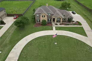 13154 Franklin Ln, Talty, TX 75126 - Photo 2
