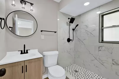 3205 McCollum Street, Irving, TX 75061 - Photo 12