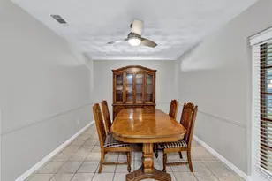 3205 McCollum St, Irving, TX 75061 - Photo 8