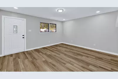 3205 McCollum Street, Irving, TX 75061 - Photo 4