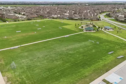 1810 Aslynn Circle, Aubrey, TX 76227 - Photo 32