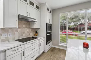 1318 Pinehurst Dr, Lewisville, TX 75077 - Photo 10
