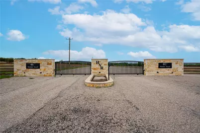 1076 Valley Timbers Court, Glen Rose, TX 76690 - Photo 12