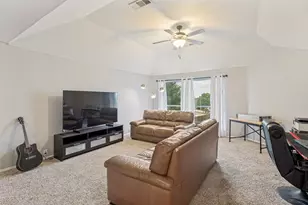 2456 Whispering Breeze Dr, Grand Prairie, TX 75050 - Photo 26