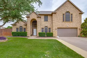 2456 Whispering Breeze Dr, Grand Prairie, TX 75050 - Photo 1