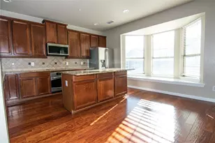 2557 Jacobson Dr, Lewisville, TX 75067 - Photo 2