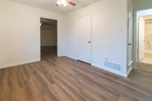 308 W Marble St, Wylie, TX 75098 - Photo 6