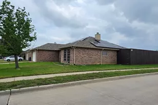959 Aaron Dr, Burleson, TX 76028 - Photo 2