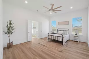 328 Slimp Blf, Azle, TX 76020 - Photo 16