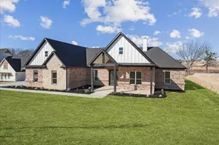 328 Slimp Blf, Azle, TX 76020 - Photo 4