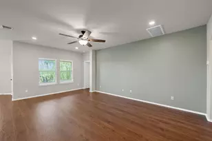 11100 Beckon Fls, Waco, TX 76708 - Photo 14