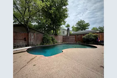 301 Forrest Avenue, Cleburne, TX 76033 - Photo 2
