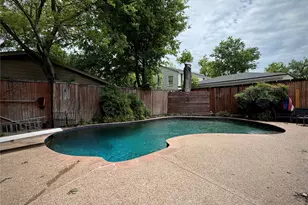 301 Forrest Ave, Cleburne, TX 76033 - Photo 2