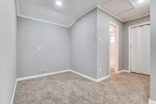 421 W 8th St, Lancaster, TX 75146 - Photo 16