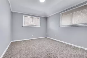 421 W 8th St, Lancaster, TX 75146 - Photo 18