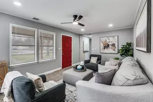 421 W 8th St, Lancaster, TX 75146 - Photo 4